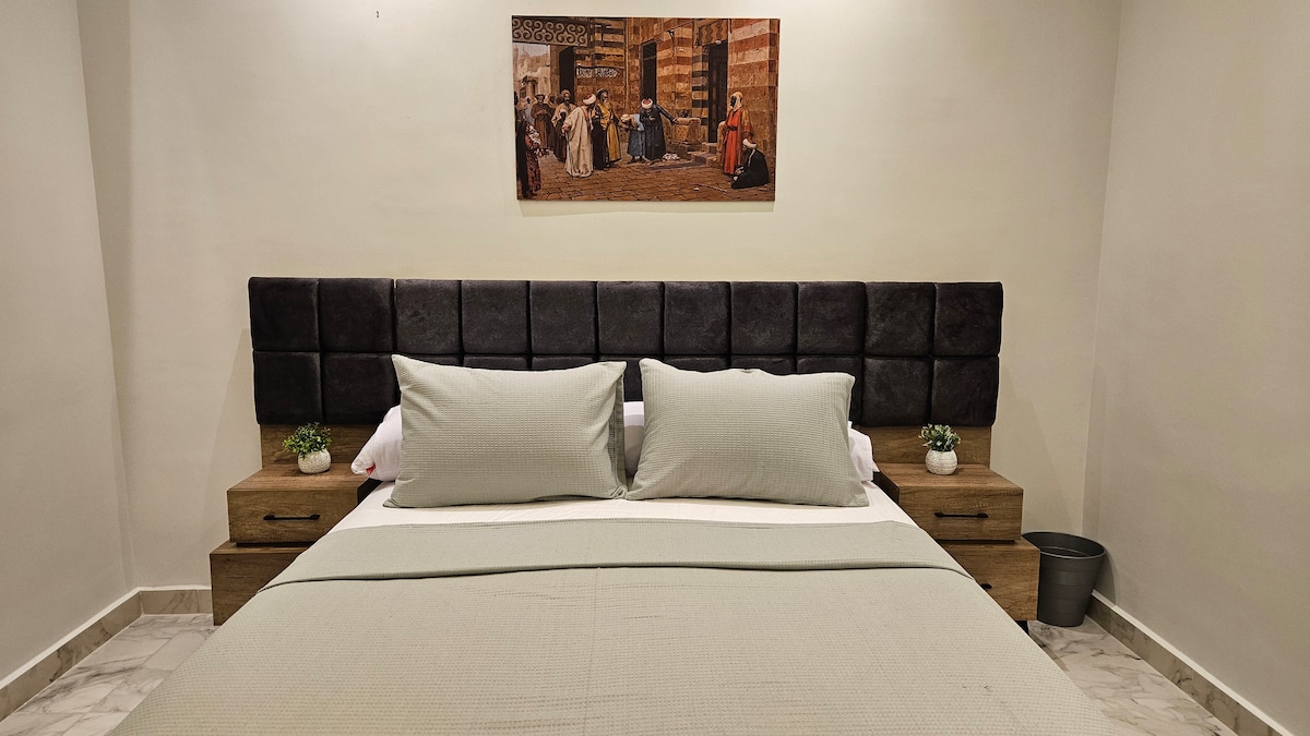 B601 · 1BR Apartment in Downtown Cairo Qasr El Nil B601 — Living Room, photo 15