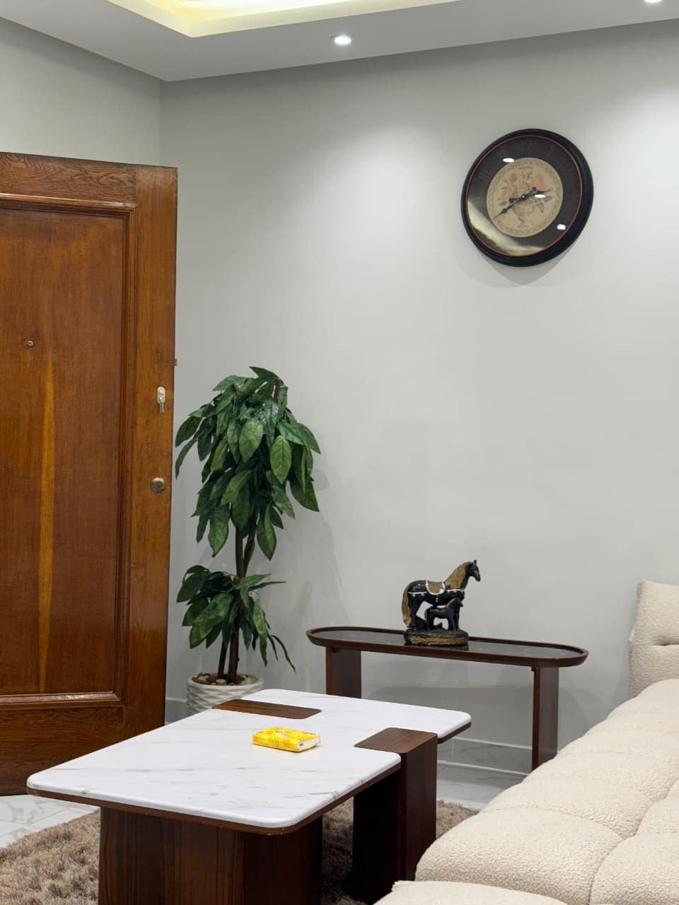 G304 · 2BR Apartment in Downtown Cairo Qasr El Nil G304 — Living Room, photo 6