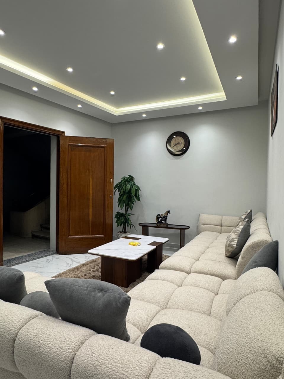 G304 · 2BR Apartment in Downtown Cairo Qasr El Nil G304 — Living Room, photo 13