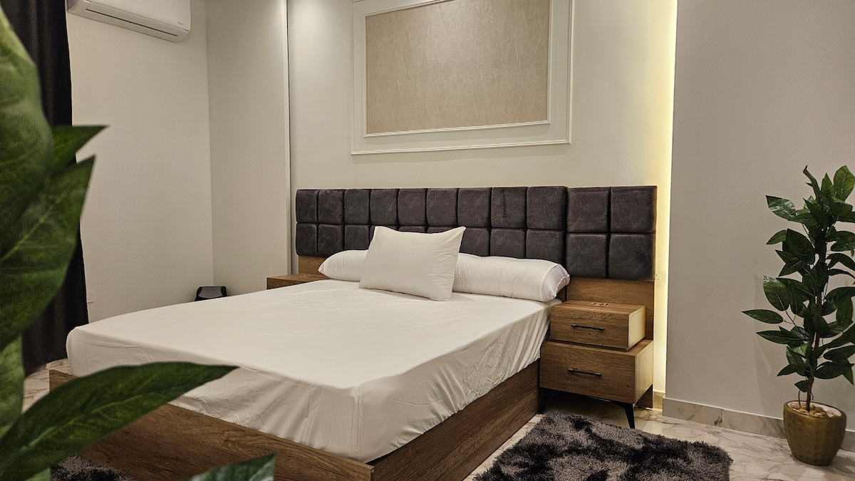 G504 · 2BR Apartment in Downtown Cairo Qasr El Nil G504 — Bathroom, photo 1