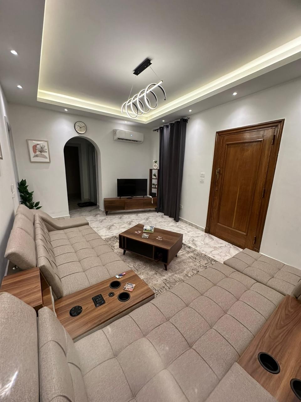 G504 · 2BR Apartment in Downtown Cairo Qasr El Nil G504 — Living Room, photo 3