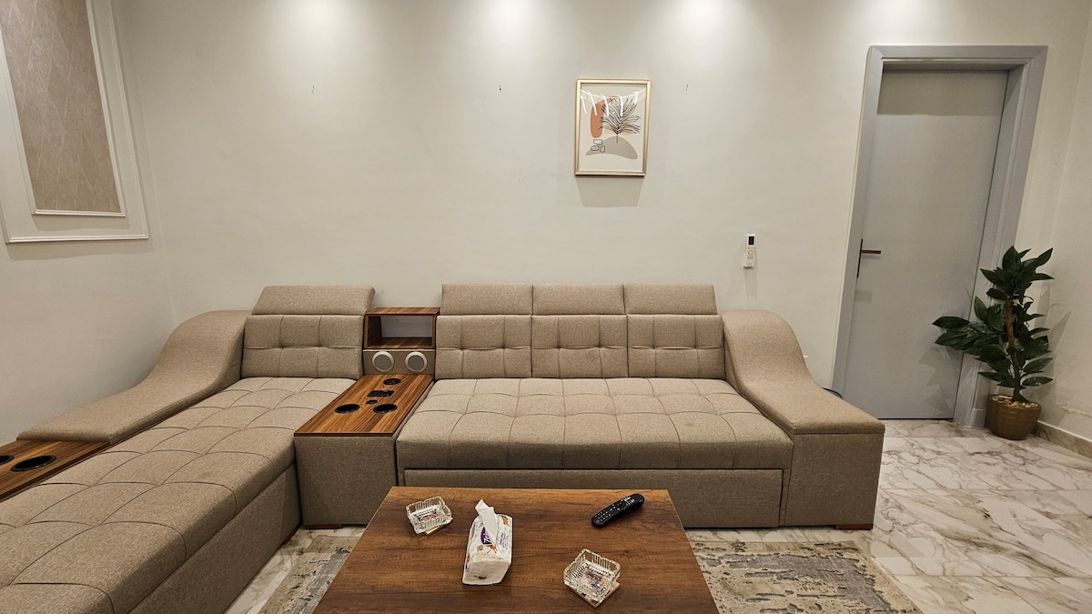 G504 · 2BR Apartment in Downtown Cairo Qasr El Nil G504 — Living Room, photo 4