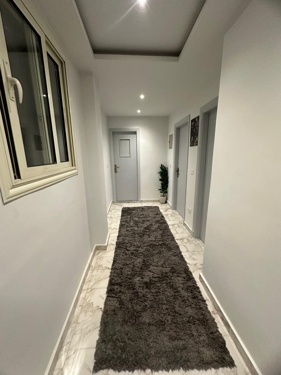G302 · Serviced Studio near Egyptian Museum G302 — photo 9