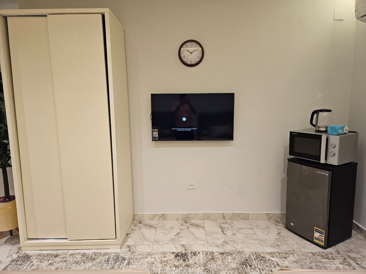 G102 · Serviced Studio near Egyptian Museum G102 — photo 2