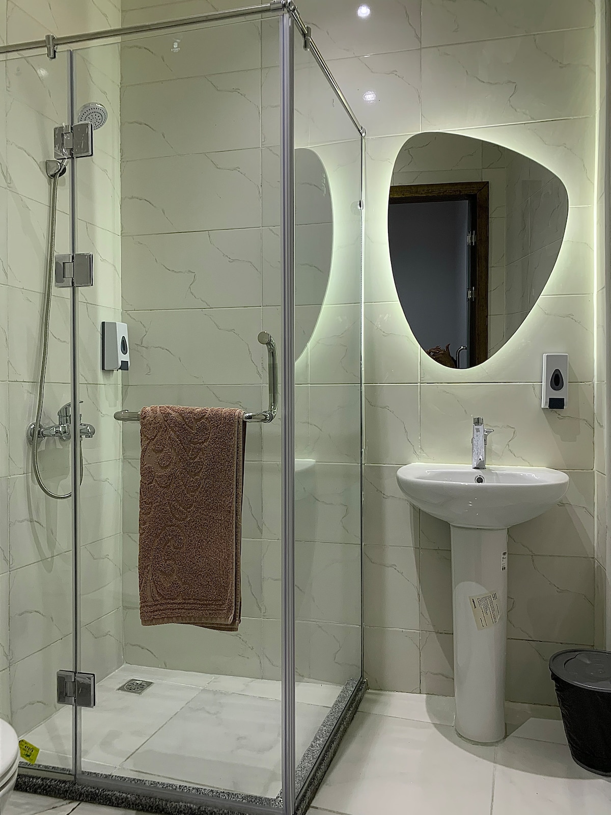 G403 · Short Term Rental near Ramses Station G403 — photo 6
