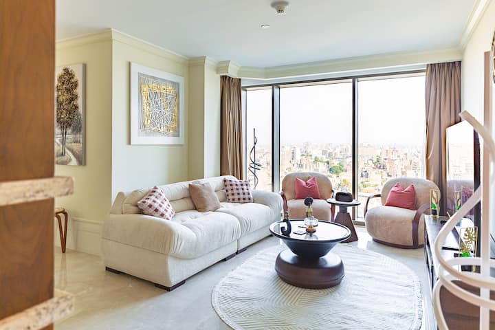 St. Regis 1BR Suite · Partial Nile View