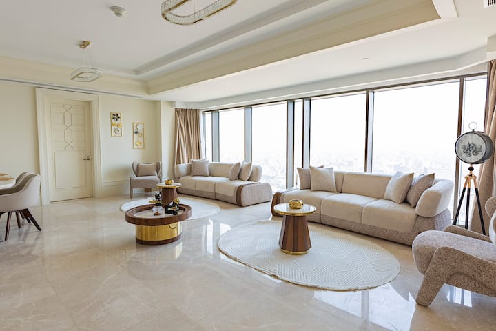 St. Regis 3BR Suite · Partial Nile View